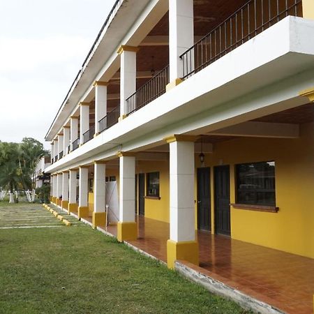 Zafra Hotel Retalhuleu Dış mekan fotoğraf