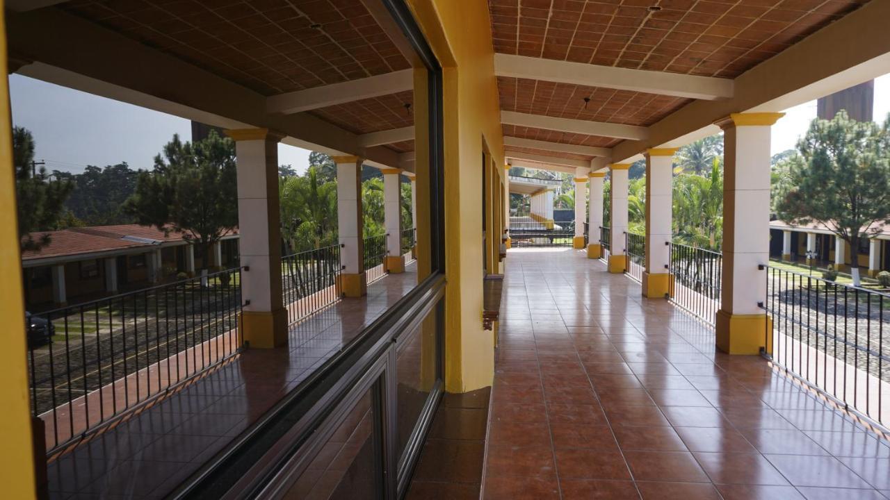 Zafra Hotel Retalhuleu Dış mekan fotoğraf